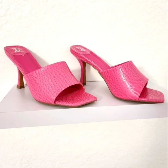 New York & Company Women's New Pink Delara Croc Embossed Heeled Sandal. Size 8.5 - Picture 4 of 10
